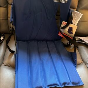 Coleman Dark Blue Foldable Stadium Seat Cushion